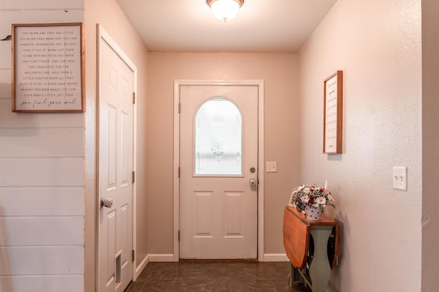 1708 Tiffany St, West Plains, MO 65775 - entryway with baseboards
