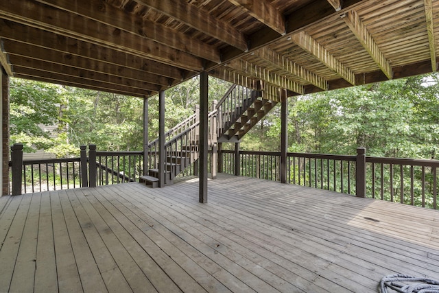 1007 Silvercrest Pl, Reeds Spring, MO 65737 - wooden deck with stairway