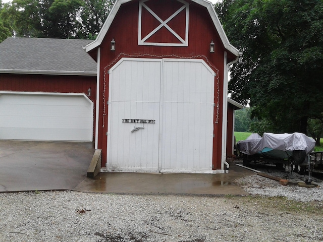 701 Spears Ave, Crane, MO 65633 - view of garage