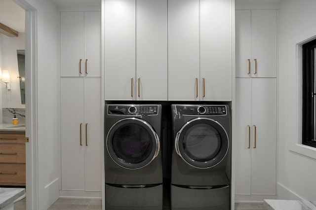 12451 State Highway 174, Billings, MO 65610 - laundry room with cabinet space and washing machine and clothes dryer