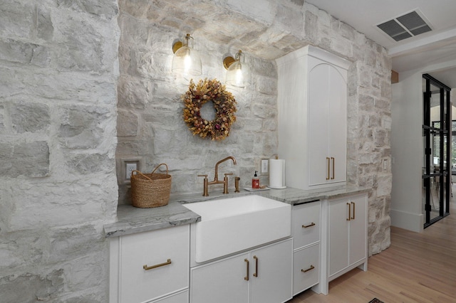 12451 State Highway 174, Billings, MO 65610 - bar with a sink and light wood-type flooring