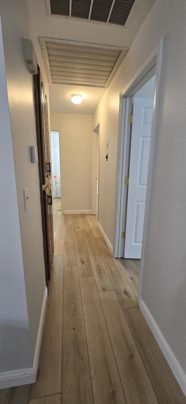 2782 W Swan St, Springfield, MO 65807 - hall featuring light wood finished floors and baseboards