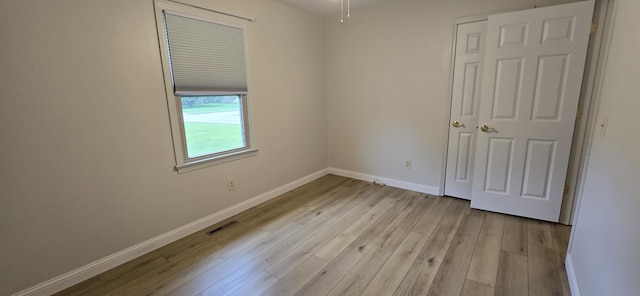 2782 W Swan St, Springfield, MO 65807 - empty room with light wood-type flooring