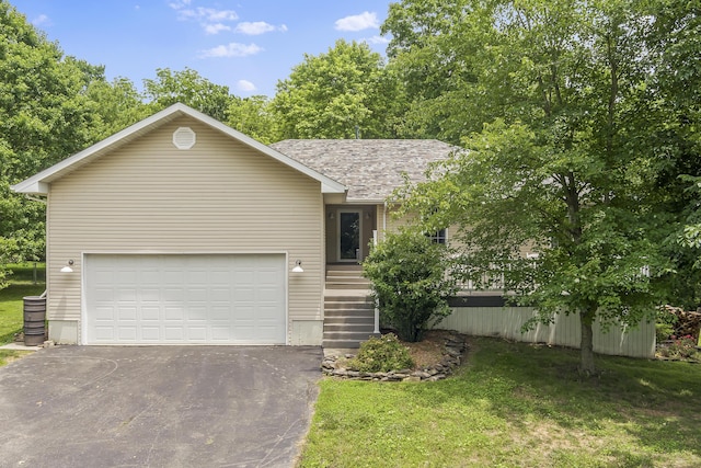 11996 N Farm Rd Unit 119, Brighton, MO 65617 - view of front of house featuring driveway and a front yard