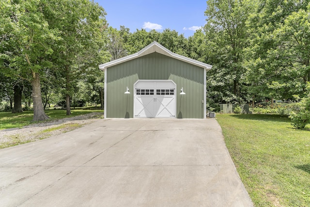 11996 N Farm Rd Unit 119, Brighton, MO 65617 - detached garage featuring concrete driveway