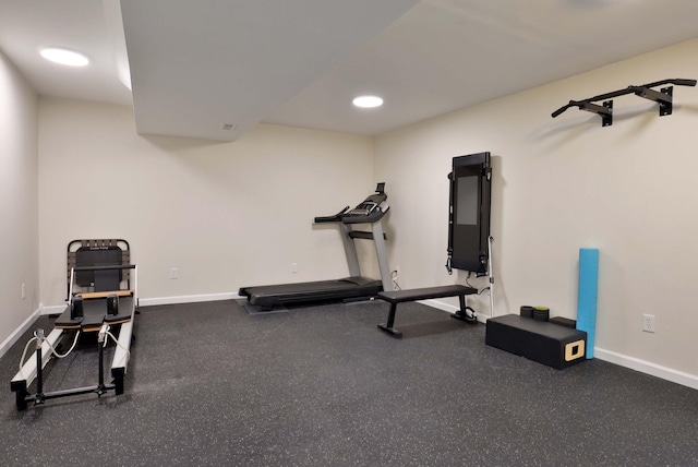 185 Tanner Rd, Branson, MO 65616 - workout area with baseboards and recessed lighting