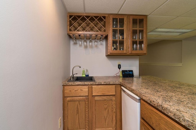 147 River Bluff Dr, Branson, MO 65616 - indoor wet bar featuring dishwashing machine