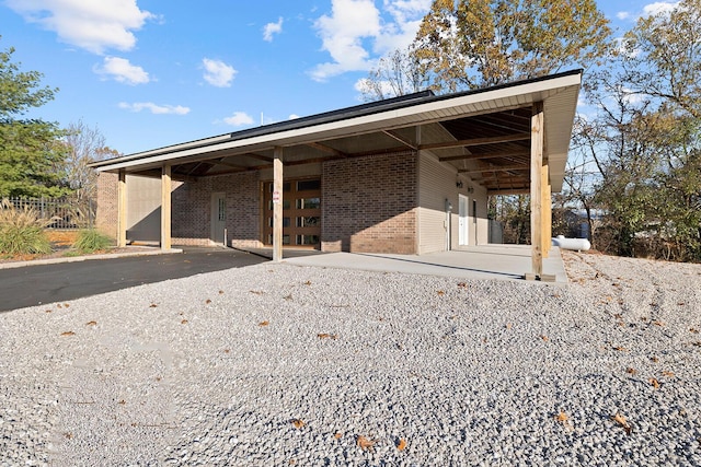 621 S Woodhaven Rd, Nixa, MO 65714 - view of car parking