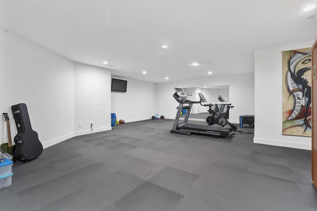 5817 E Summit View Dr, Springfield, MO 65809 - exercise room with baseboards and recessed lighting