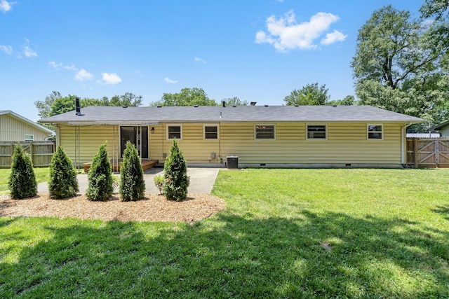 1722 S Link Ave, Springfield, MO 65804 - rear view of property with a patio area and crawl space