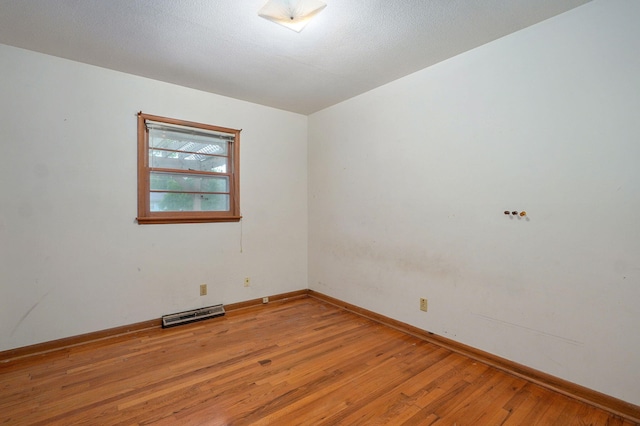 1415 S Sieger Dr, Springfield, MO 65804 - unfurnished room featuring light wood finished floors and baseboards