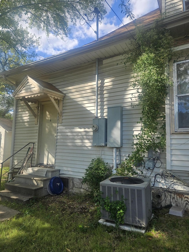 447 S New, Springfield, MO 65806 - view of property exterior featuring a cooling unit