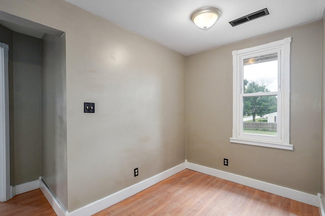 902 S Hickory St, Mount Vernon, MO 65712 - unfurnished room featuring baseboards and light wood finished floors