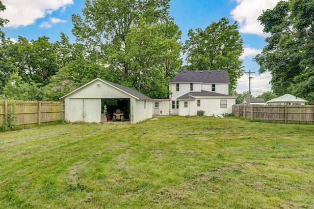 902 S Hickory St, Mount Vernon, MO 65712 - rear view of property featuring an outbuilding
