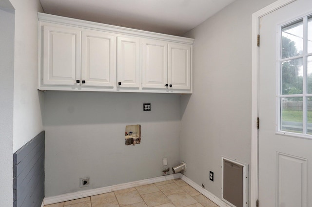902 S Hickory St, Mount Vernon, MO 65712 - laundry room with hookup for a gas dryer, hookup for a washing machine, hookup for an electric dryer, and cabinet space