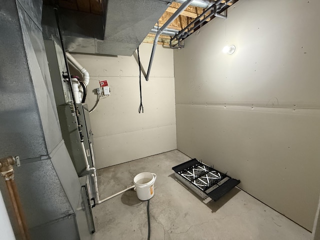 5218 S Gary Ct, Springfield, MO 65810 - view of garage