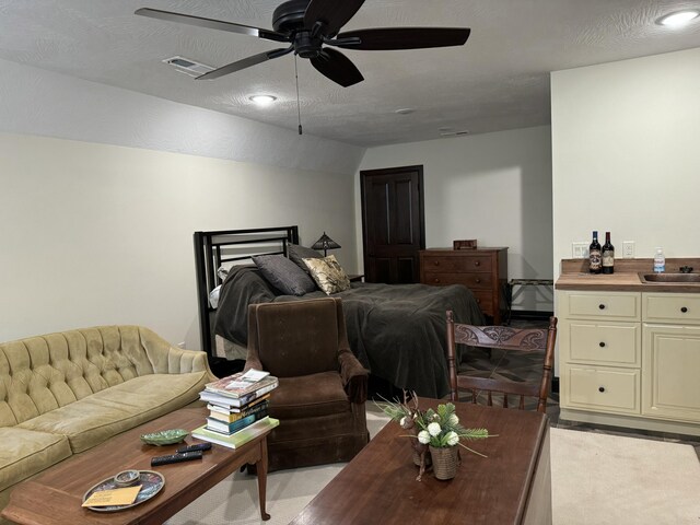 1125 S Delaware Ave, Springfield, MO 65804 - photo 34