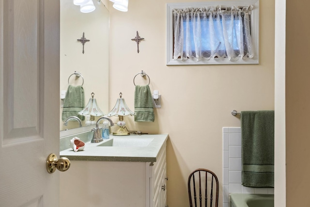 781 Santana Cir, Reeds Spring, MO 65737 - full bath with vanity and a tub to relax in