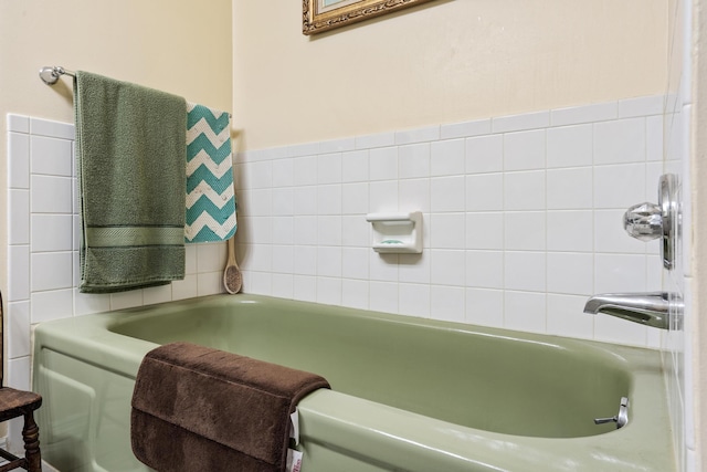 781 Santana Cir, Reeds Spring, MO 65737 - full bathroom with a garden tub