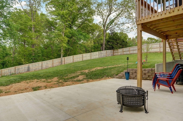 1611 E Hayloft Dr, Ozark, MO 65721 - fenced backyard with a patio and a fire pit