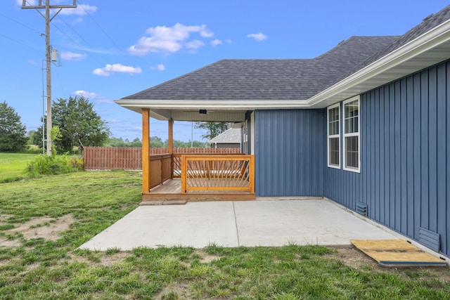 121 S Aspen St, Buffalo, MO 65622 - view of patio featuring a deck