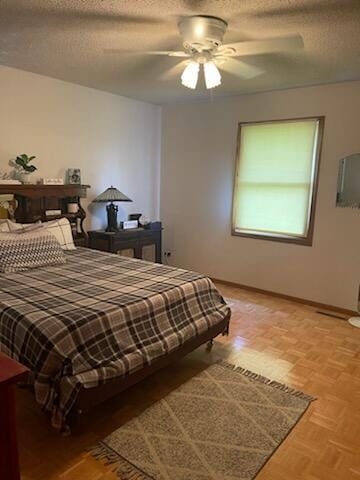 177 Marla Cir, Ozark, MO 65721 - bedroom featuring a textured ceiling and ceiling fan