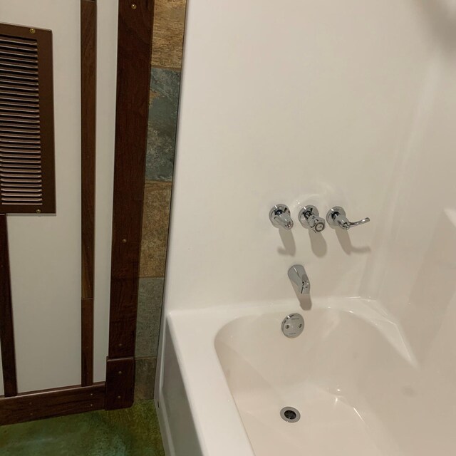200 NE 90th Ln, Lamar, MO 64759 - view of full bathroom