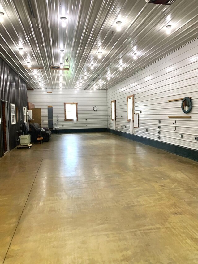 200 NE 90th Ln, Lamar, MO 64759 - view of garage