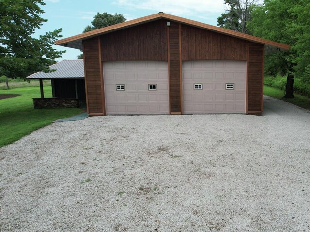 200 NE 90th Ln, Lamar, MO 64759 - view of detached garage