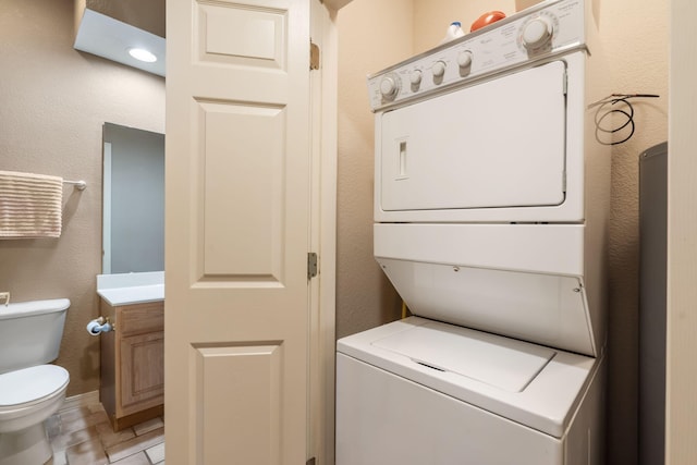 200 Glory Rd Unit 3, Branson, MO 65616 - laundry area featuring stacked washer and clothes dryer