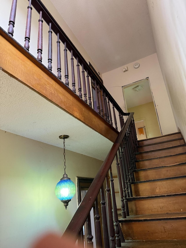 405 N Walnut St, Pierce City, MO 65723 - view of staircase