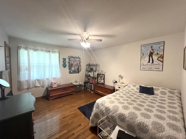 1014 Sassafras St, Willow Springs, MO 65793 - bedroom featuring dark wood-style flooring and ceiling fan