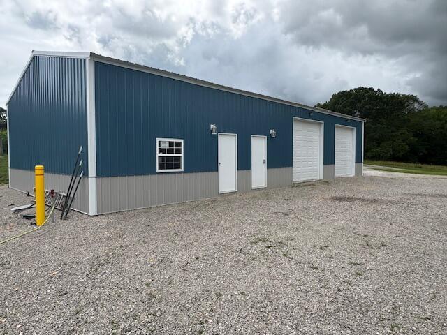 21572 Lawrence Unit 1240, Aurora, MO 65605 - view of detached garage