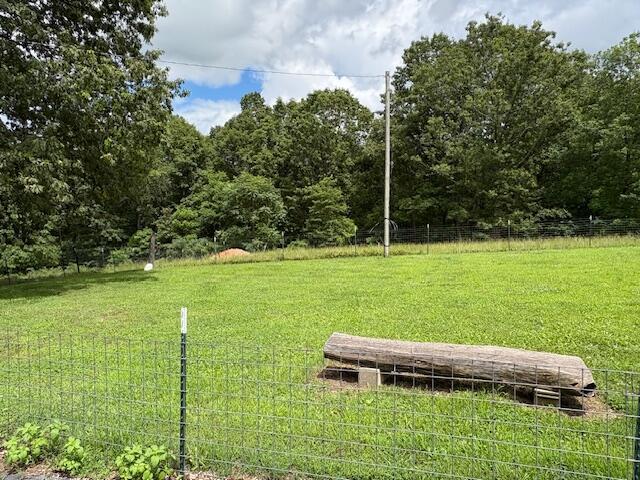 21572 Lawrence Unit 1240, Aurora, MO 65605 - view of yard