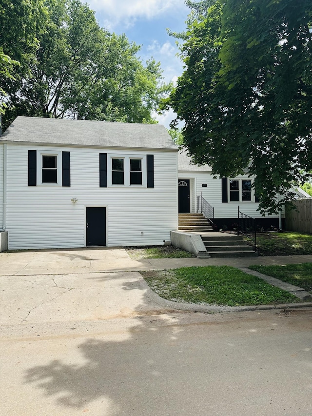652 W Hovey St, Springfield, MO 65802 - view of front facade