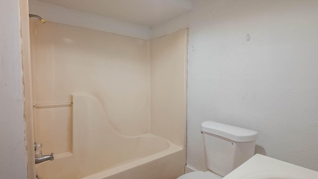 220 S 3rd St, Thayer, MO 65791 - full bath featuring shower / washtub combination and vanity