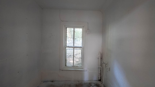 220 S 3rd St, Thayer, MO 65791 - view of unfurnished room