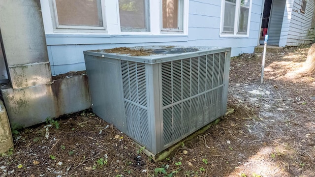 220 S 3rd St, Thayer, MO 65791 - exterior view of a central AC unit
