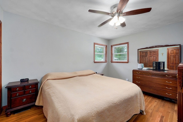 3112 E Lomita St, Springfield, MO 65804 - bedroom featuring light wood-style flooring and a ceiling fan