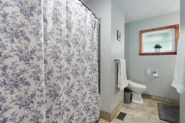 3112 E Lomita St, Springfield, MO 65804 - bathroom with toilet and a shower with curtain