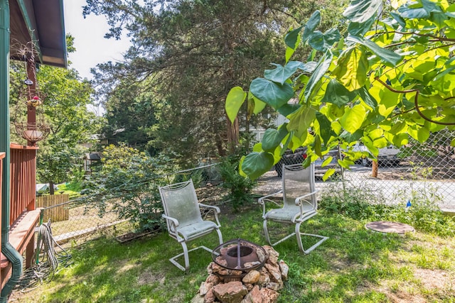 426 Lakewood Rd, Branson, MO 65616 - view of yard with a fire pit
