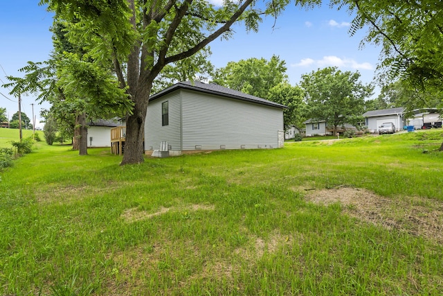804 Iris Ave, Crane, MO 65633 - view of green lawn