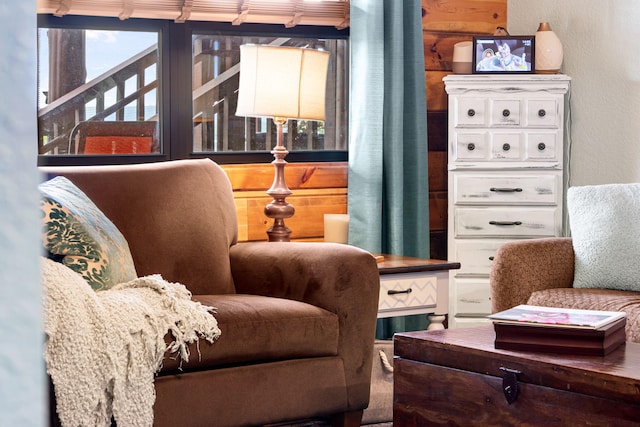 6089 State Highway Dd Unit 103, Branson West, MO 65737 - sitting room featuring a textured wall