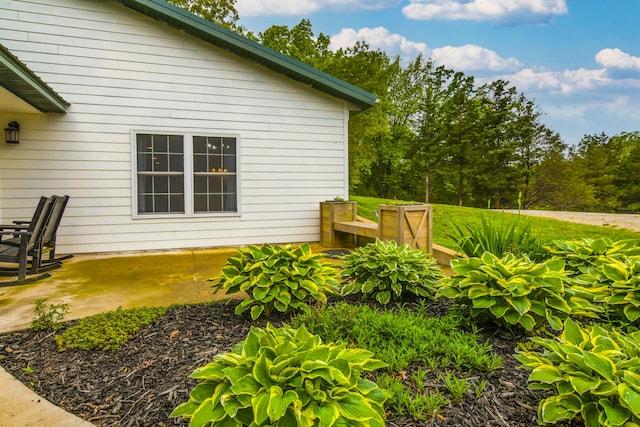 4216 Skyline Rd, Seymour, MO 65746 - view of yard featuring a patio area