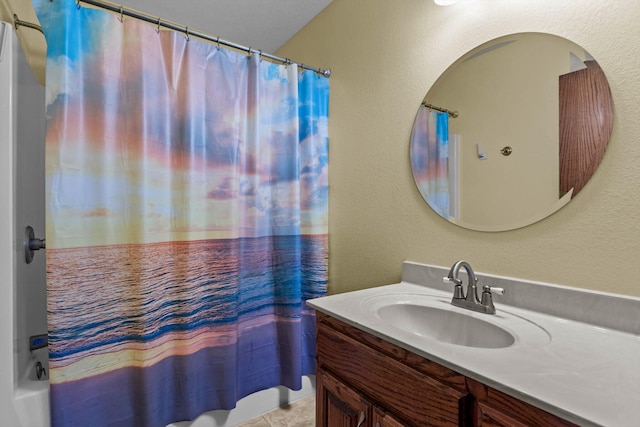 107 W Summit St, Aurora, MO 65605 - full bath featuring vanity and shower / bath combo with shower curtain