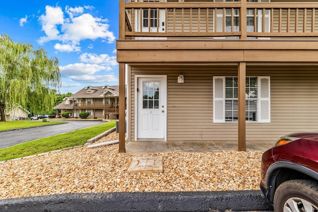 1 Memory Ln Unit 1, Branson, MO 65616 - entrance to property featuring a wooden deck