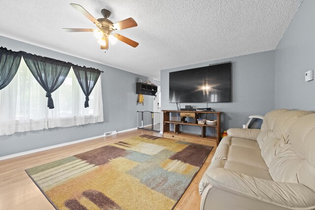 600 Hunters Creek Dr, Lebanon, MO 65536 - photo 15