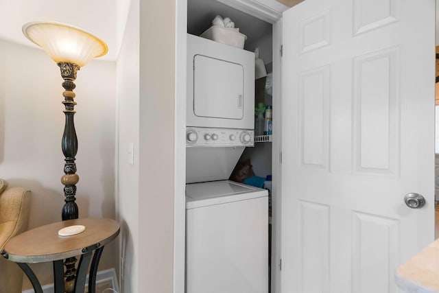 540 Abby Ln Unit 6, Branson, MO 65616 - laundry room with stacked washer and clothes dryer