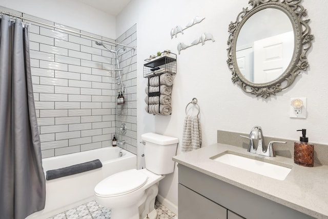 19899 E 1820th Rd, Fair Play, MO 65649 - full bathroom with shower / tub combo with curtain and vanity
