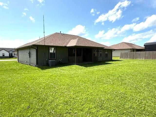2604 Country Dr, Mountain Grove, MO 65711 - back of property